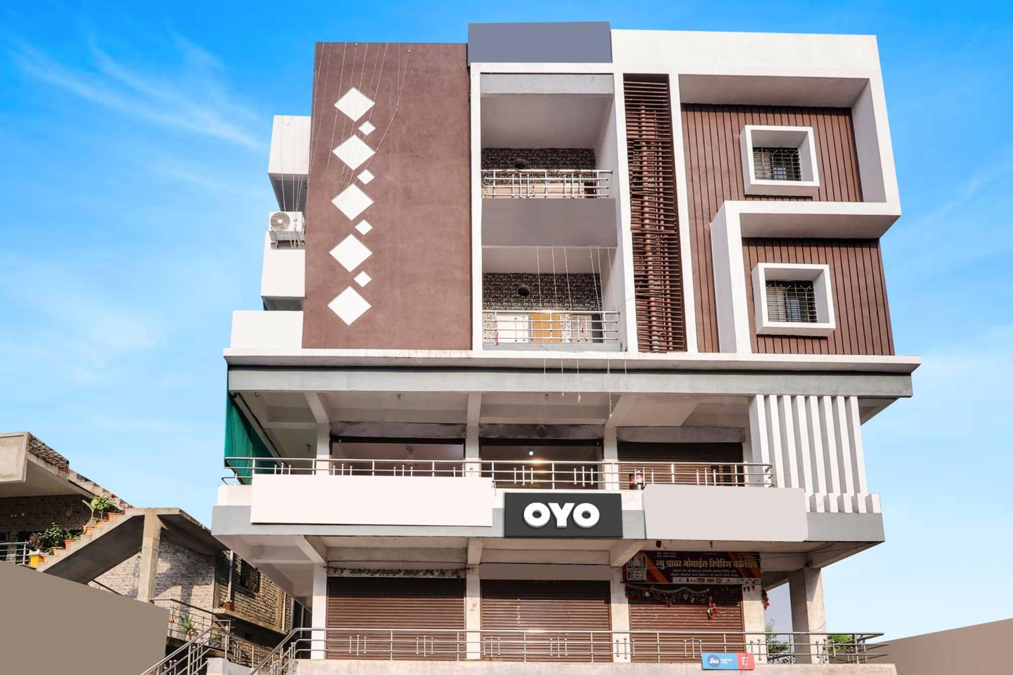 Oyo Hotel Blackgold Chandrapur Экстерьер фото