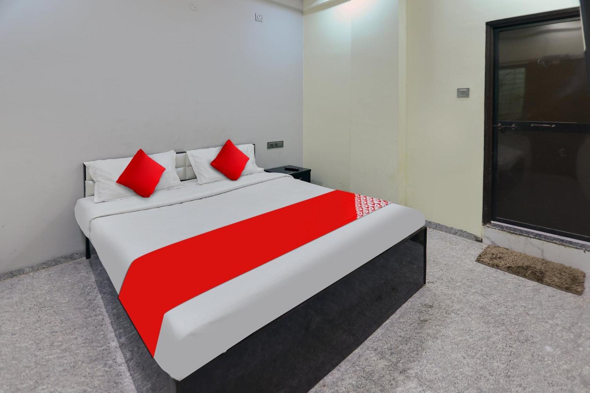 Oyo Hotel Blackgold Chandrapur Экстерьер фото